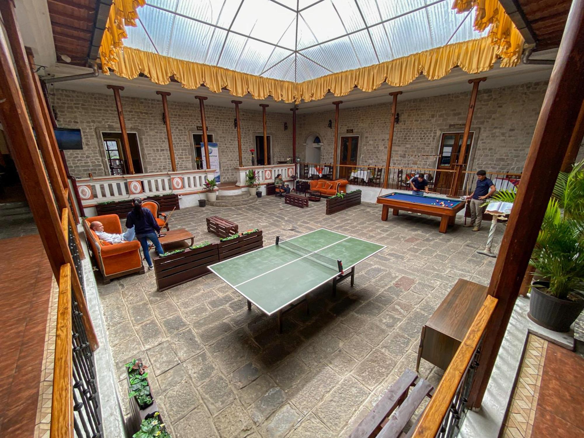Golden Rest Latacunga Hotel Exterior photo